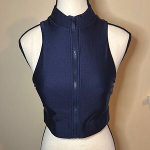 Fabletics Leilani Workout Crop Top Sports Workout Bra Racerback Zip Up Med NWT